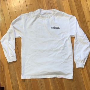 Diamond script long sleeve tee in men’s medium